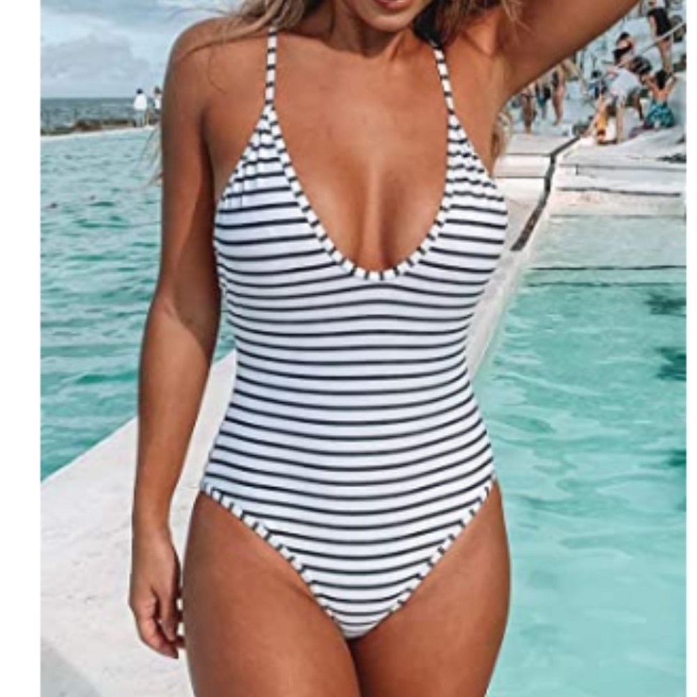 Cupshe Black and White Striped One Piece Swimsuit
